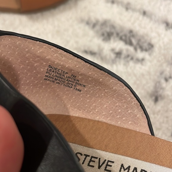 Steve Madden 2 Toned Sandals - Picture 9 of 9